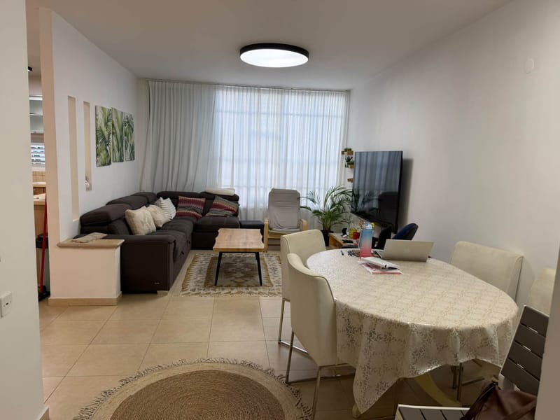 תמונה מפייסבוק – 3.5 חדרים • 5,800 ₪, שיבת ציון 3, השומר, ראשון לציון (1)