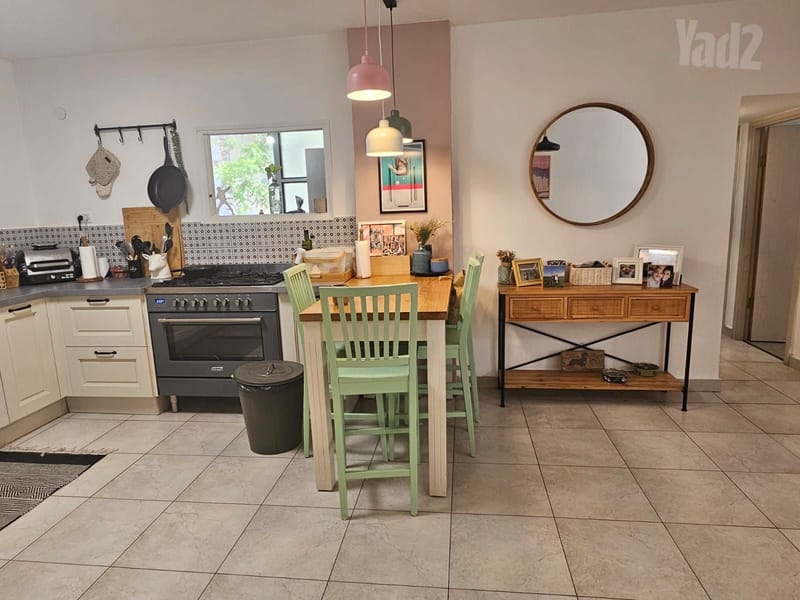 תמונה מיד2 – 4 חדרים • 2,690,000 ₪, רוטשילד, מרכז, כפר סבא (1)