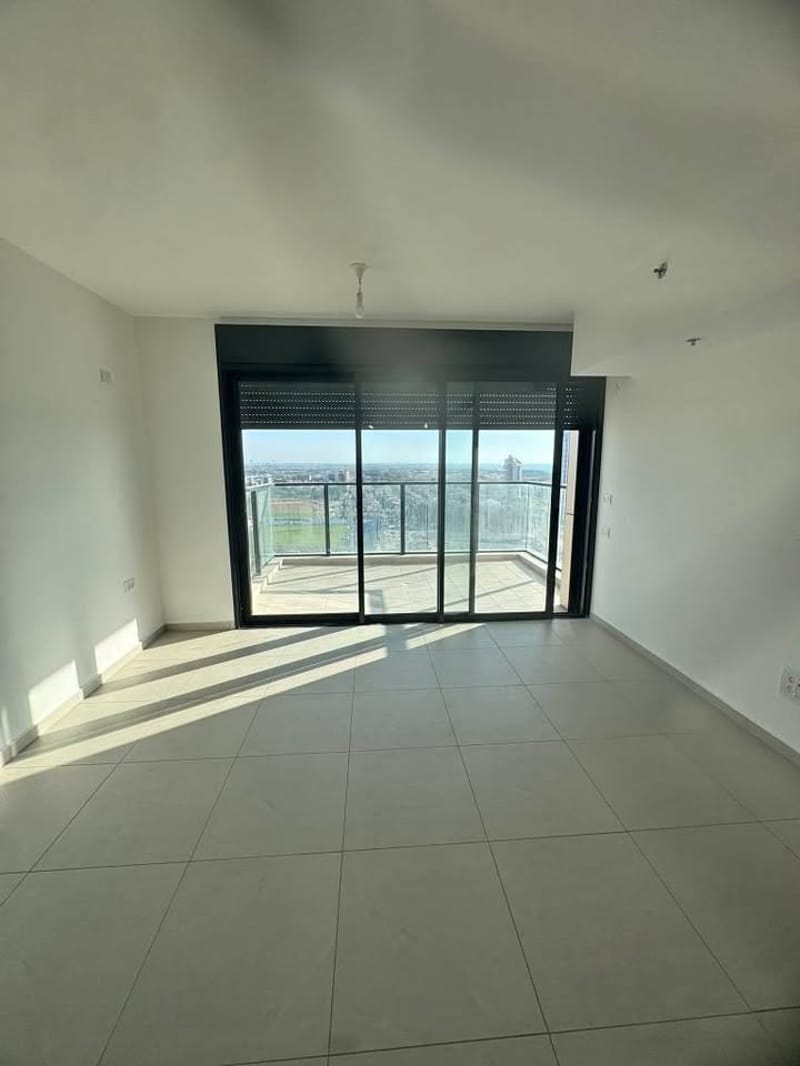 Photo from Facebook – 4 Rooms • ₪7,500, פרויקט MOMENT, Southeast Neighborhood, Bat Yam (1)