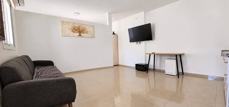 תמונה מפייסבוק – 2 חדרים • 3,500 ₪, שיכוני המזרח, ראשון לציון