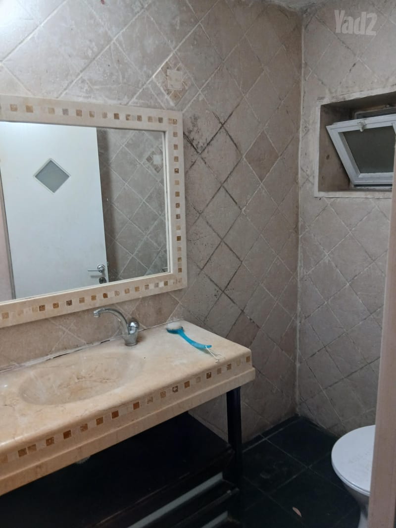 תמונה מיד2 – 4 חדרים • 7,200 ₪, יצחק שדה 3, גוננים (קטמונים), ירושלים (1)
