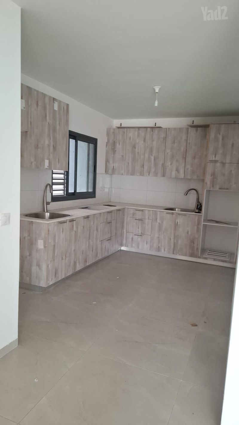 תמונה מיד2 – 5 חדרים • 6,450 ₪, שבט זבולון 19, גני איילון, לוד (1)