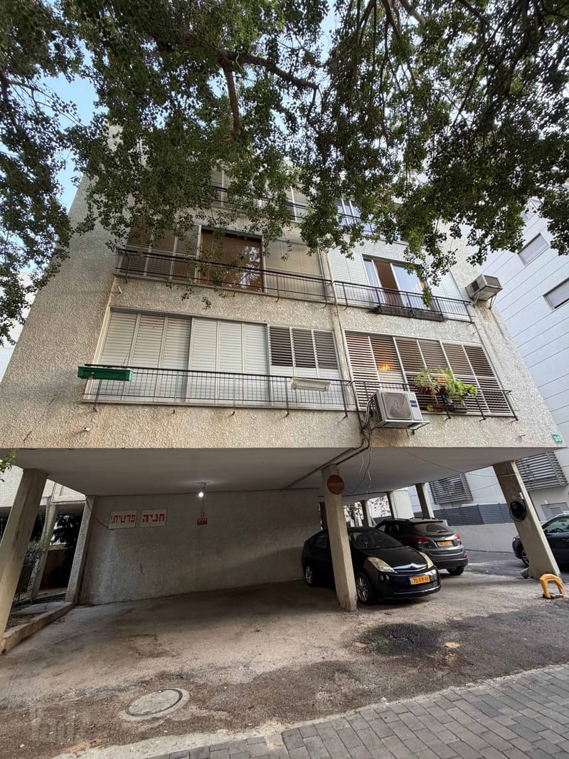 תמונה מיד2 – 4 חדרים • 7,500 ₪, דב פרידמן 30, הראשונים, רמת גן (1)