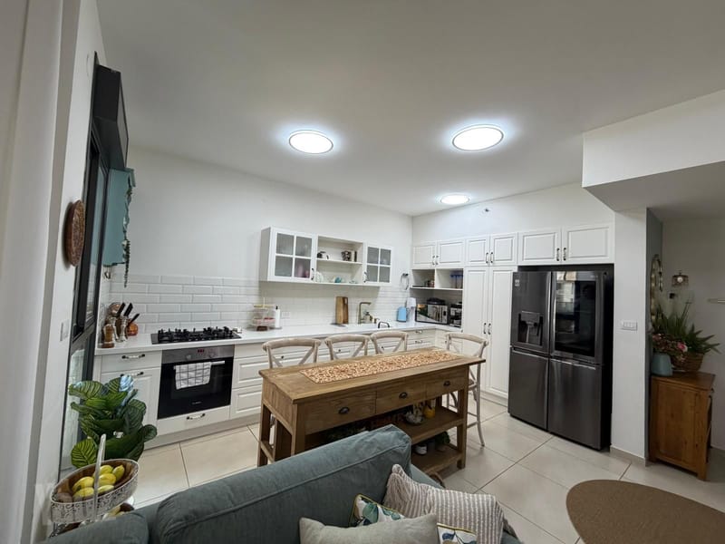 Photo from Yad2 – 4 Rooms • ₪2,399,000, נוי 2, Neot Peres Yitzhak (Congress Center), Haifa (1)