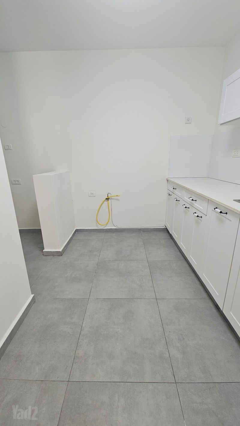 תמונה מיד2 – 3 חדרים • 3,700 ₪, סלניקין 1, גני אביב, לוד (1)