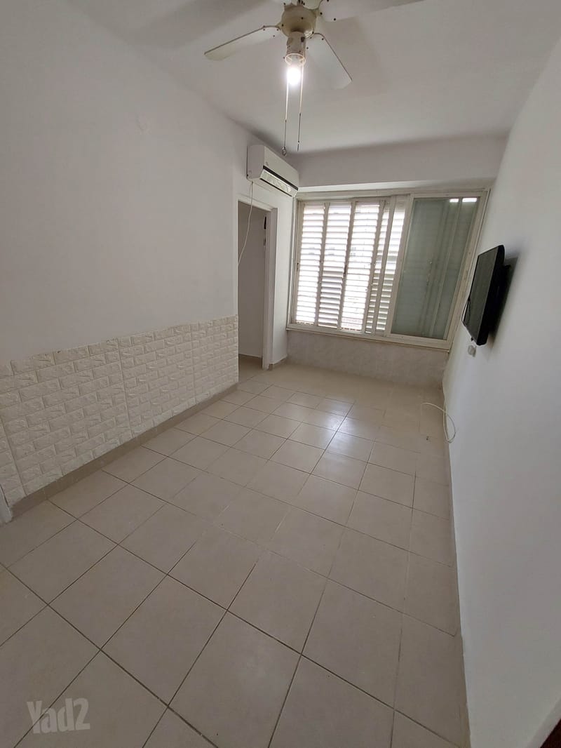 תמונה מיד2 – 2.5 חדרים • 2,500 ₪, המלך שלמה 29, נווה דוד, חיפה (1)