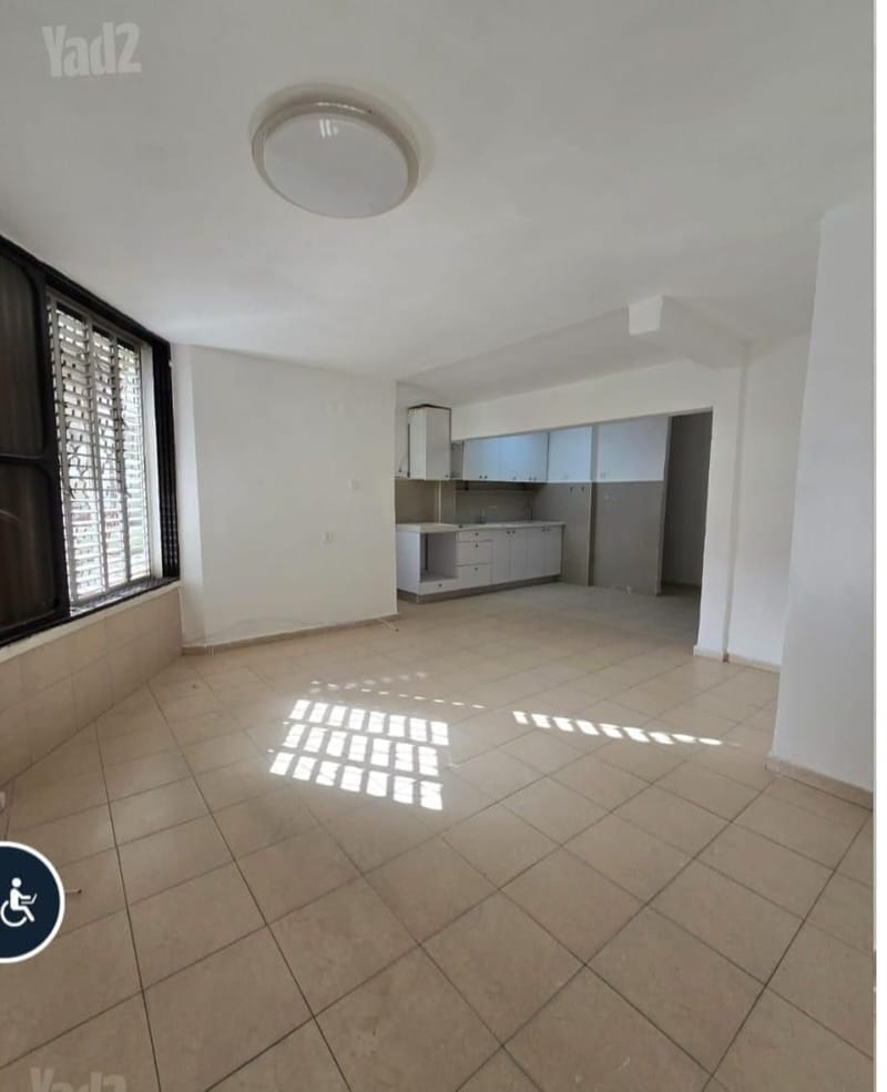 תמונה מיד2 – 3.5 חדרים • 5,000 ₪, יהדות קנדה 46, שכונות דרומיות, אור יהודה (1)
