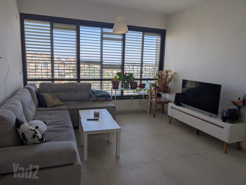 Photo from Yad2 – 4 Rooms • ₪4,800, הראל 24, Romema, Haifa (1)