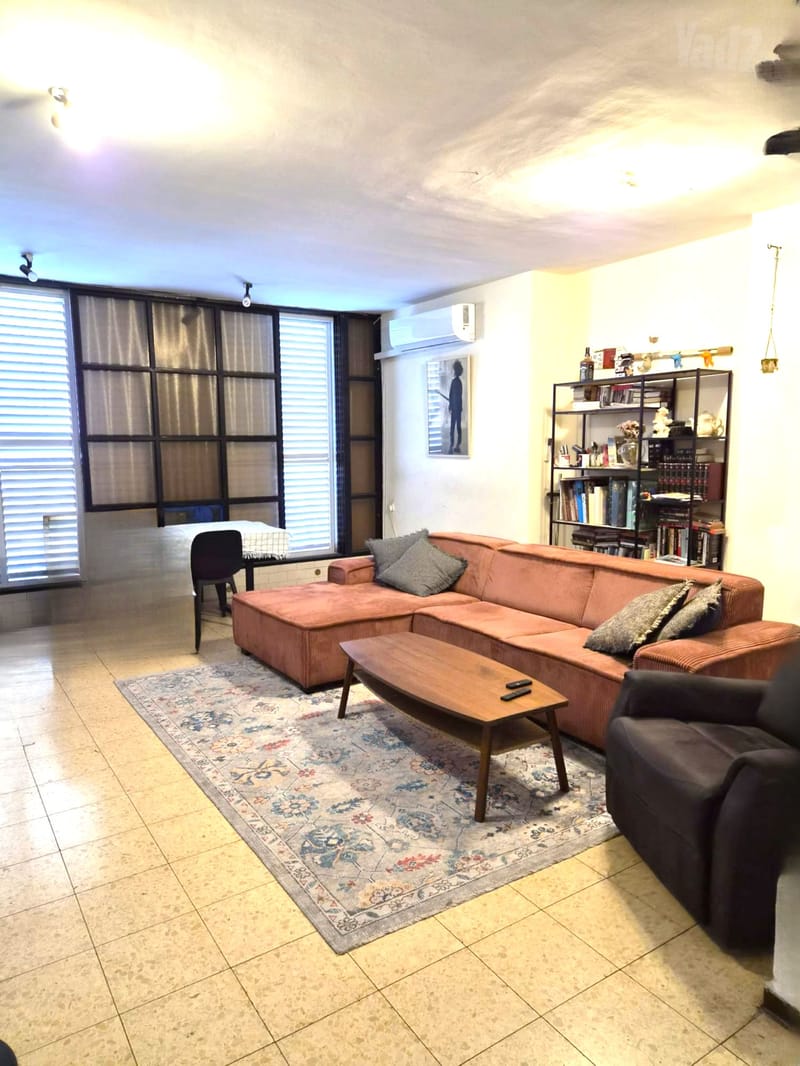 תמונה מיד2 – 4 חדרים • 6,000 ₪, סירקין, פועלי הרכבת, גבעתיים (1)