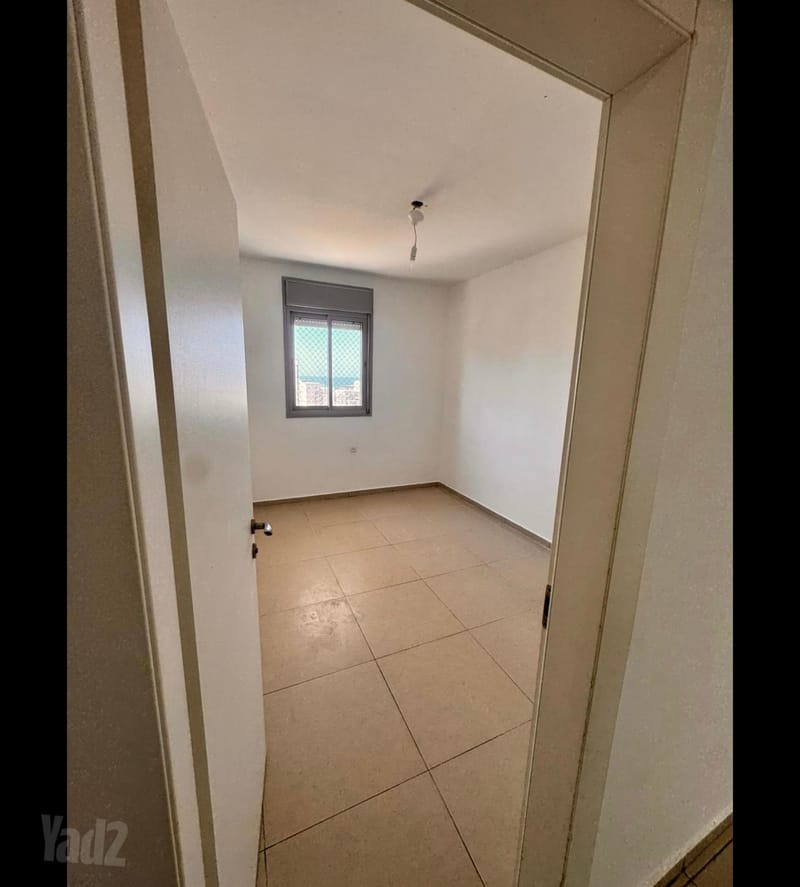 תמונה מיד2 – 4 חדרים • 5,200 ₪, מעלה הגת 34, רמת כרמים, אשקלון (1)