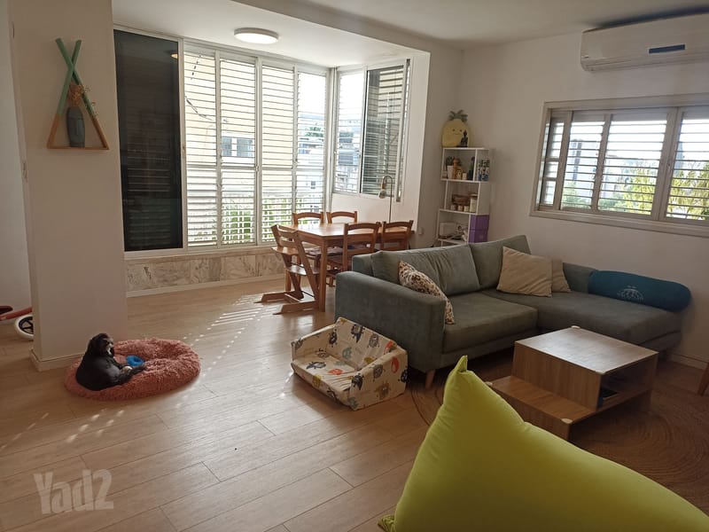 תמונה מיד2 – 4 חדרים • 8,150 ₪, הרב יעקב ריפמן 9, תל חיים, תל אביב (1)