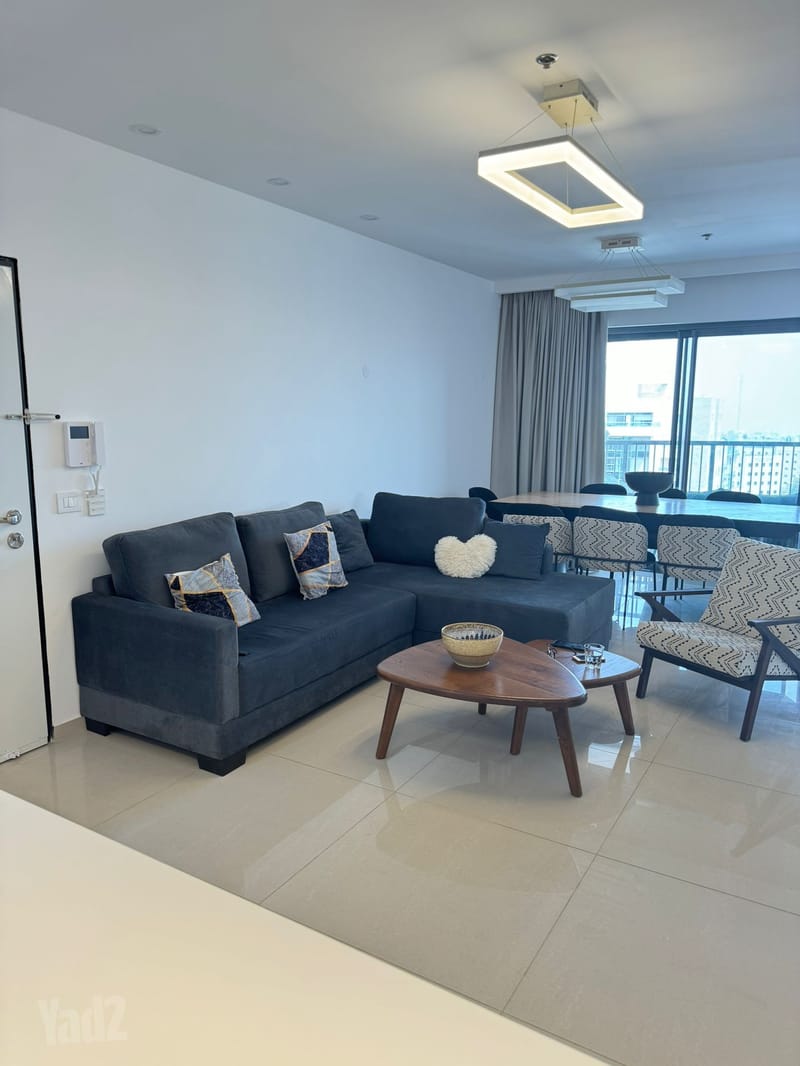 תמונה מיד2 – 4 חדרים • 15,000 ₪, Savyon View, מרכז העיר, ירושלים (1)