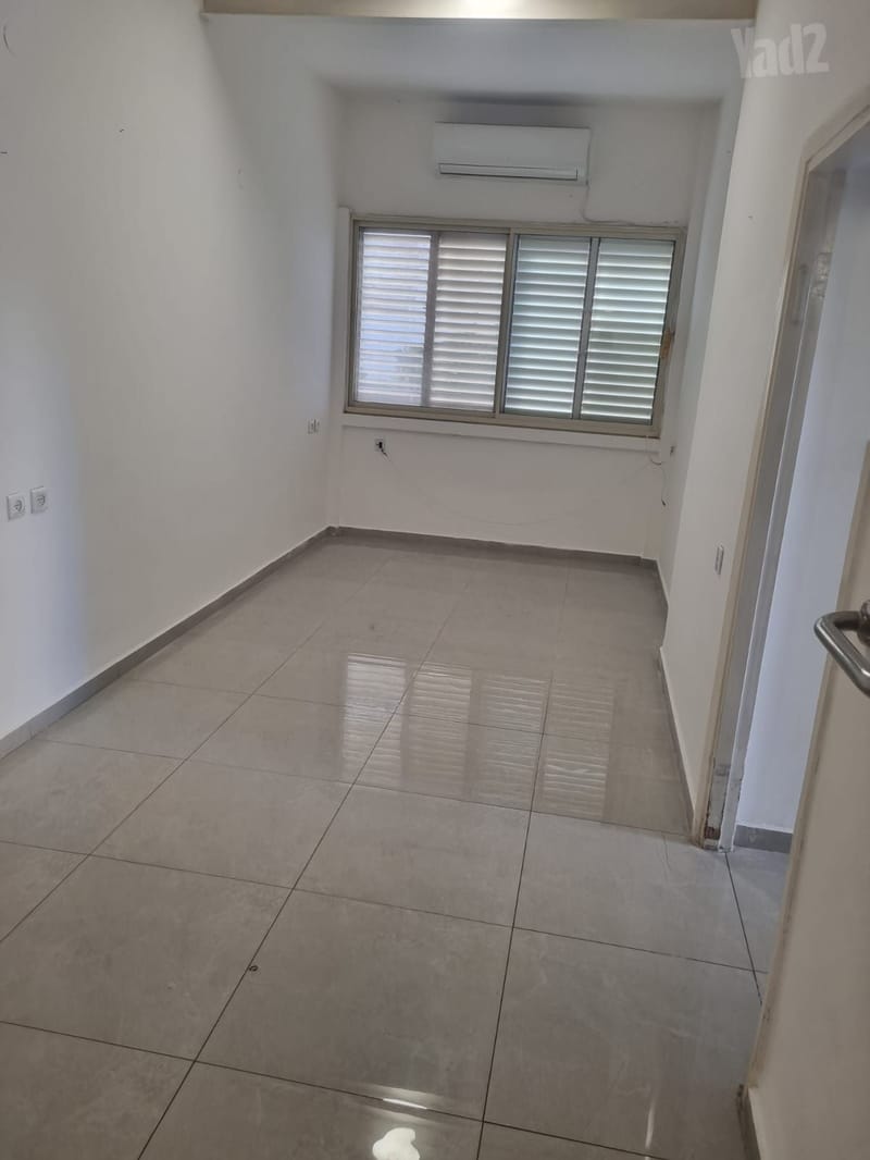 Photo from Yad2 – 3 Rooms • ₪3,500, כבירים 46, Kababir, Haifa (1)
