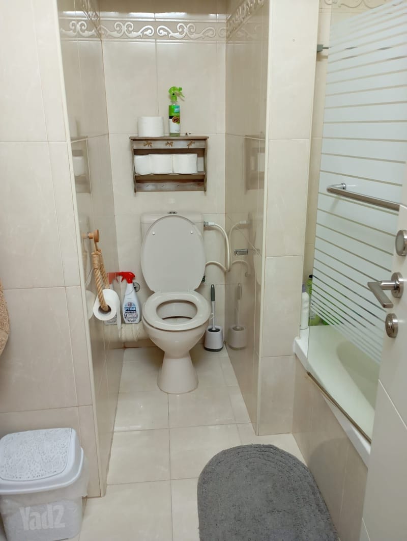 תמונה מיד2 – 3.5 חדרים • 5,300 ₪, ביאליק 7, מרכז מזרחי, נס ציונה (1)