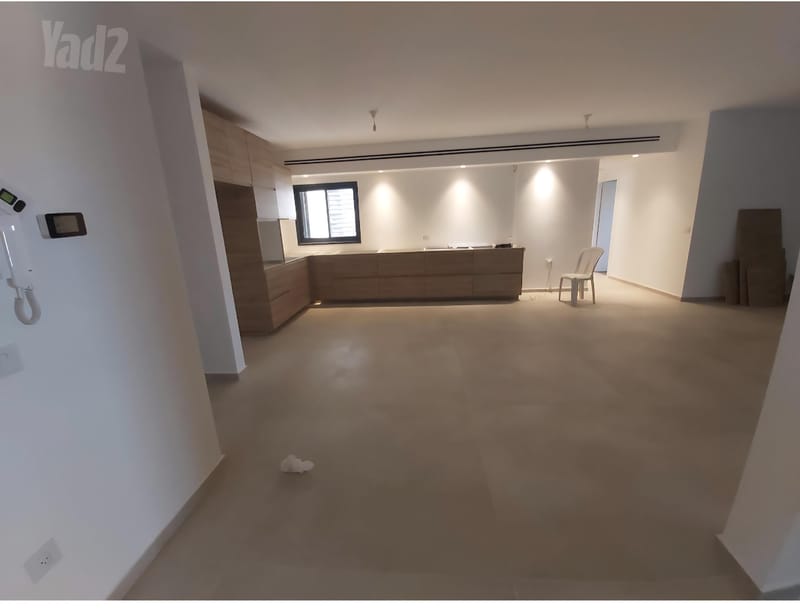 תמונה מיד2 – 5 חדרים • 3,500,000 ₪, שדרות בן צבי 128, רמת ידין, נתניה (1)