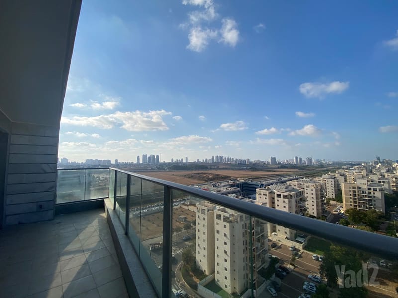 Photo from Yad2 – 5 Rooms • ₪7,800, בני וו. רייך, Neve Ilanot, Netanya (1)