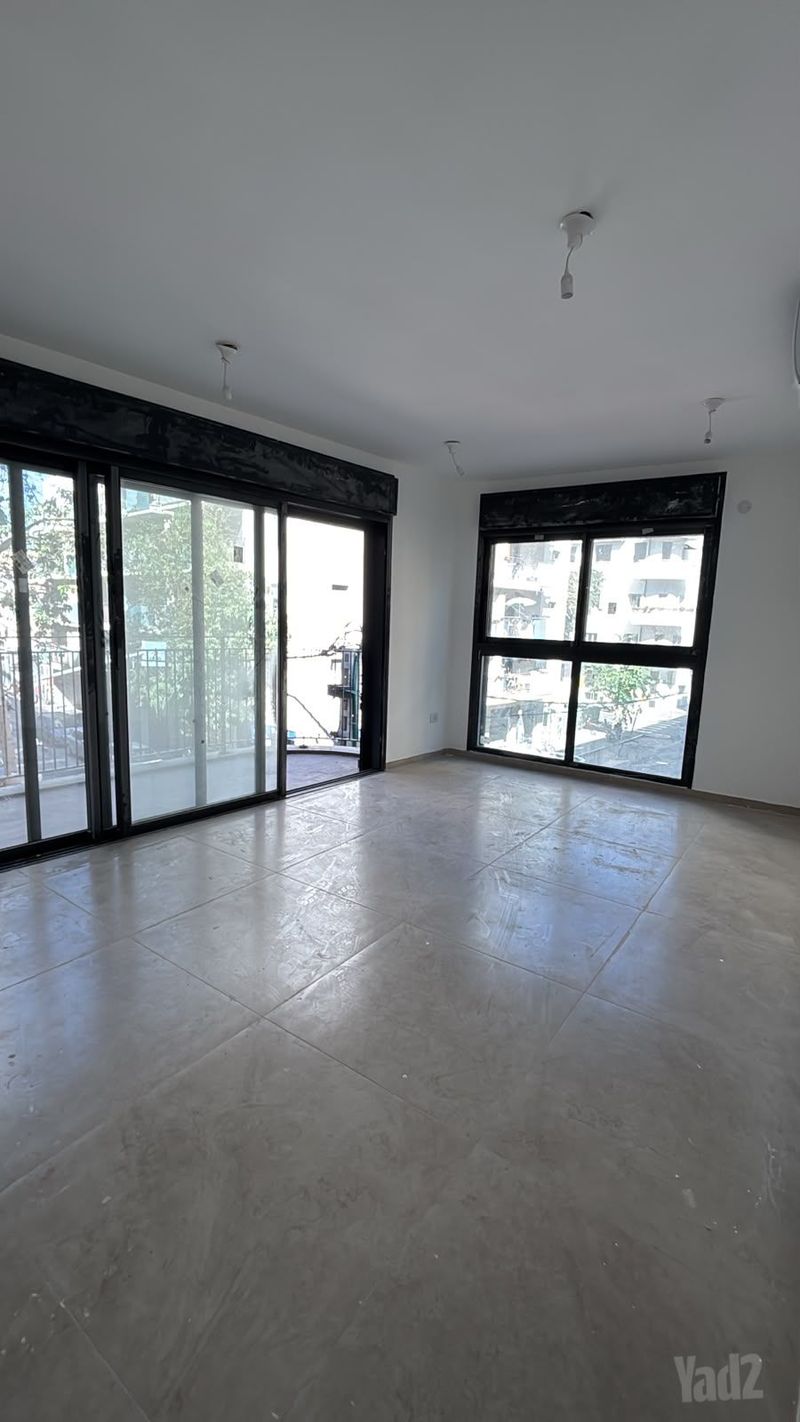 תמונה מיד2 – 2 חדרים • 7,500 ₪, פלורנטין, תל אביב (1)