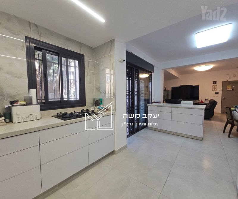 תמונה מיד2 – 4 חדרים • 11,000 ₪, דוד שמעוני, גבעת הוורדים, ירושלים (1)