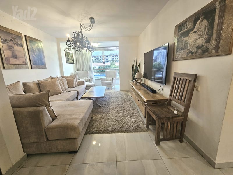 תמונה מיד2 – 4 חדרים • 7,500 ₪, המאבק 67, תל גנים, גבעתיים (1)