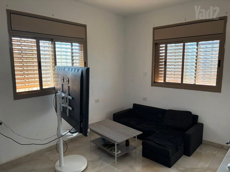 תמונה מיד2 – 2.5 חדרים • 4,000 ₪, בורוכוב 20, נווה דוד, רמלה (1)
