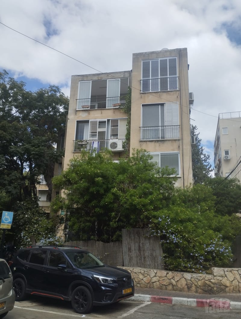תמונה מיד2 – 4 חדרים • 6,200 ₪, אפנר 3, שינקין, גבעתיים (1)