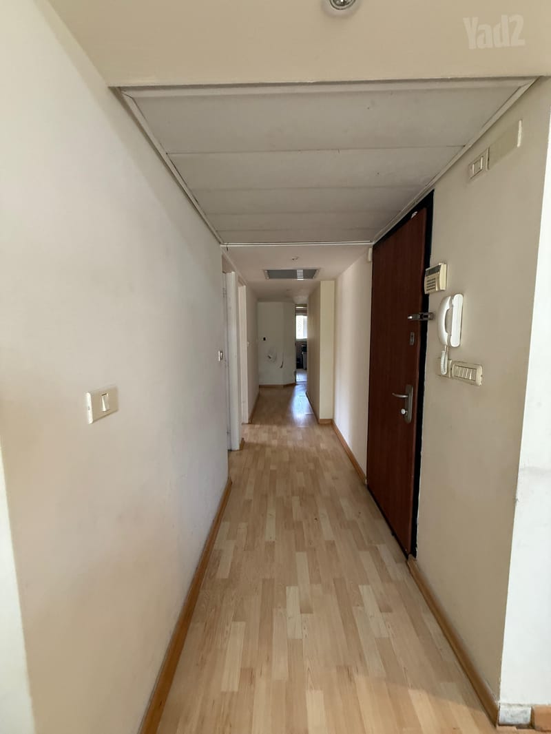 תמונה מיד2 – 5 חדרים • 9,800 ₪, הרצליה (1)