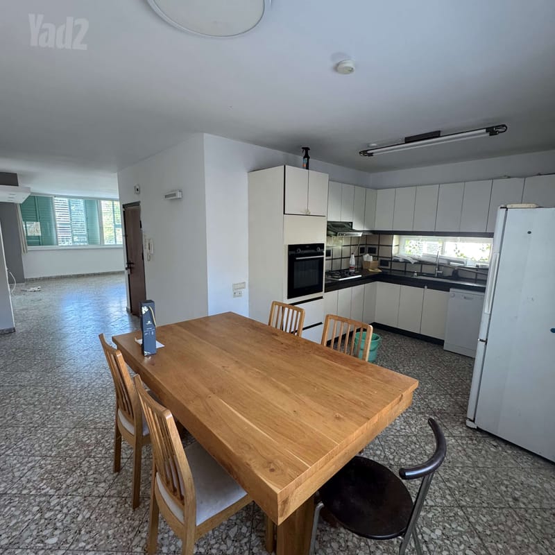 תמונה מיד2 – 5 חדרים • 8,300 ₪, לביא, מעונות פועלים, גבעתיים (1)