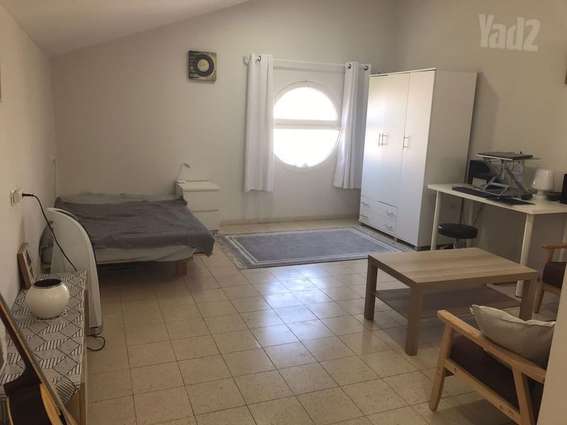 Фото с Yad2 – Студия • 2,400 ₪, אשכולית 17, Гинат-Эгоз, Пардес-Хана-Каркур (1)