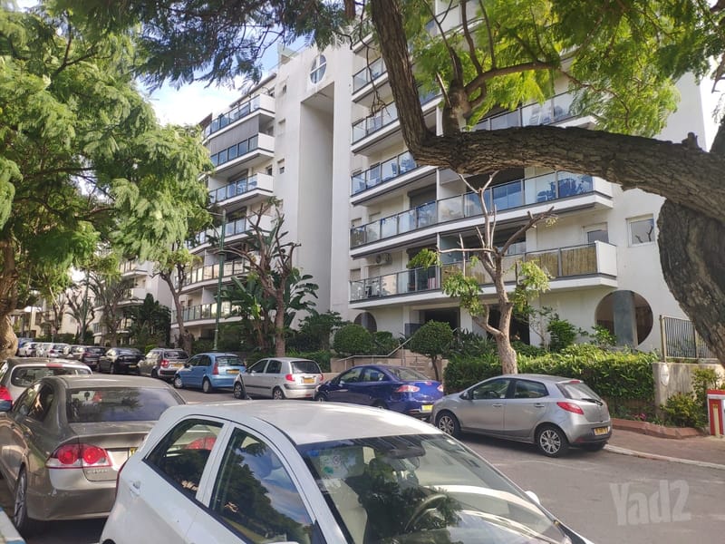 Photo from Yad2 – 4 Rooms • ₪7,700, טבנקין 37, Tel Ganim, Givatayim (1)