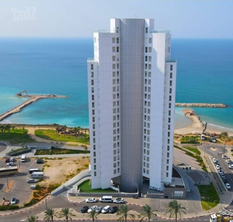 תמונה מיד2 – 5 חדרים • 7,700,000 ₪, שדרות בן גוריון 2, נוף הטיילת, נתניה (1)