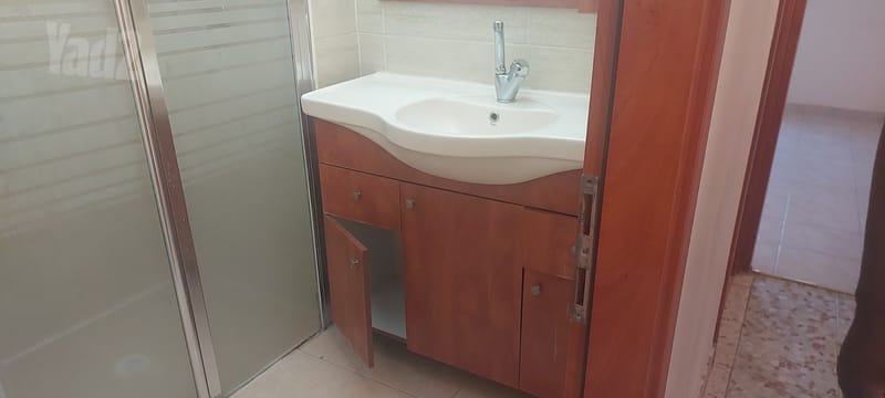 תמונה מיד2 – 4 חדרים • 5,700 ₪, ההסתדרות, אור יהודה (1)