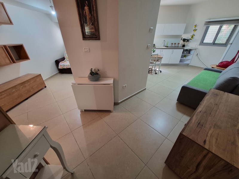 תמונה מיד2 – חדר וחצי • 3,800 ₪, המפרש 9, נאות רבין, יבנה (1)