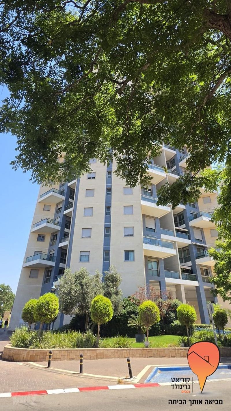 Photo from Yad2 – 5 Rooms • ₪10,500, טווס 3, Ramat Menachem, Hod HaSharon (1)
