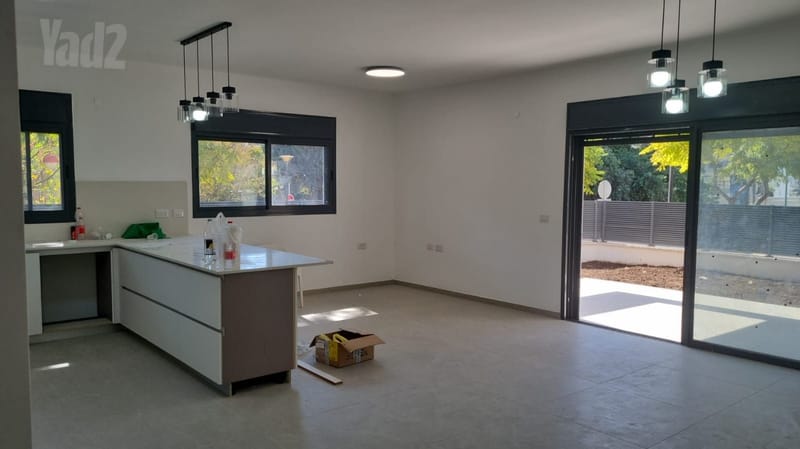 תמונה מיד2 – 5 חדרים • 9,000 ₪, פרישמן, אברמסקי, קריית אתא (1)