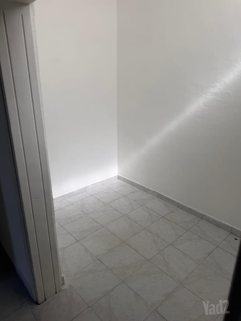 תמונה מיד2 – 3.5 חדרים • 4,400 ₪, עזרא 23, 'שכונה ג, רחובות (1)