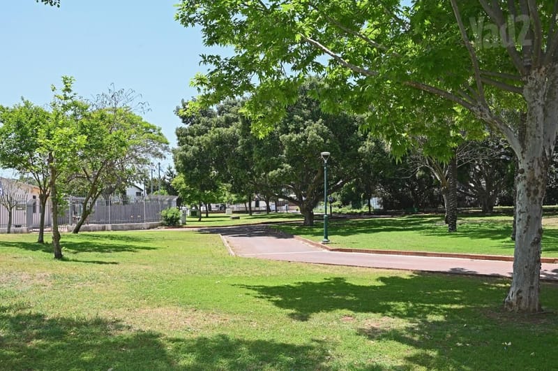 תמונה מיד2 – 2 חדרים • 1,390,000 ₪, רוטשילד, רוטשילד - עצמאות, בת ים