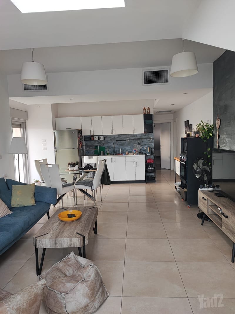 תמונה מיד2 – 2 חדרים • 6,500 ₪, מאשה ודב סקיבין 1, השכונה הירוקה (כ״ס/80), כפר סבא (1)