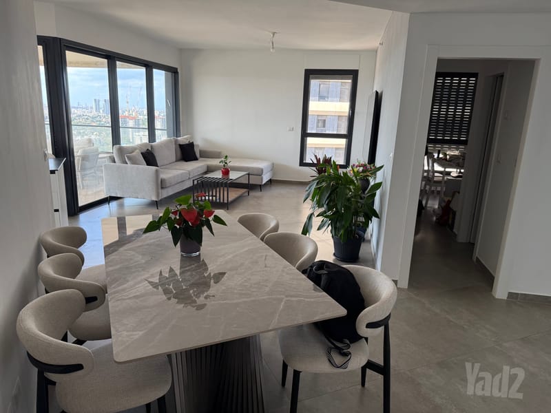 תמונה מיד2 – 5 חדרים • 12,000 ₪, יצחק נבון 19, גני אילן, קרית אונו (1)