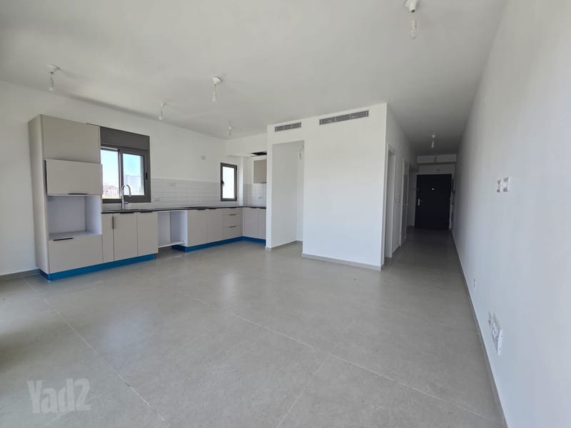 Фото с Yad2 – 3 Комнаты • 7,500 ₪, הרצל 35, Ротшильд - Ацмаут, Бат-Ям (1)