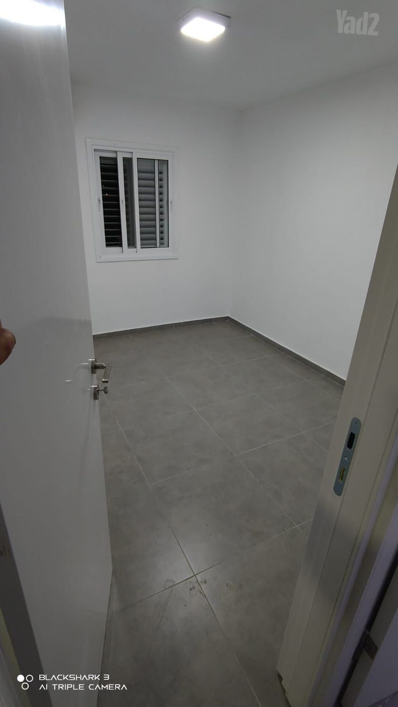 תמונה מיד2 – 3 חדרים • 5,500 ₪, יקותיאל אדם 7, קריית גיורא, אור יהודה (1)