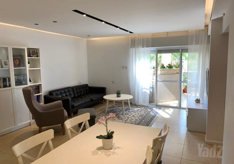 Photo from Yad2 – 3 Rooms • ₪6,800, חיים חפר 13, Rakafot, Rishon LeZion (1)