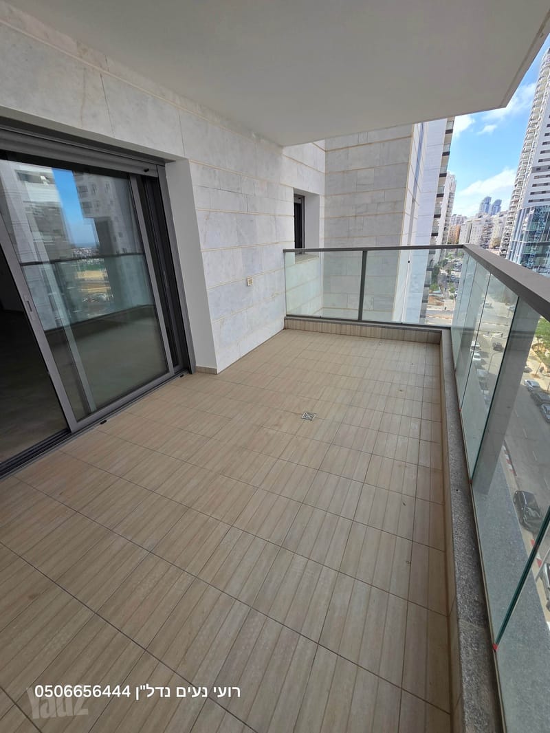 תמונה מיד2 – 5 חדרים • 7,900 ₪, קרל פופר, אגמים, נתניה (1)