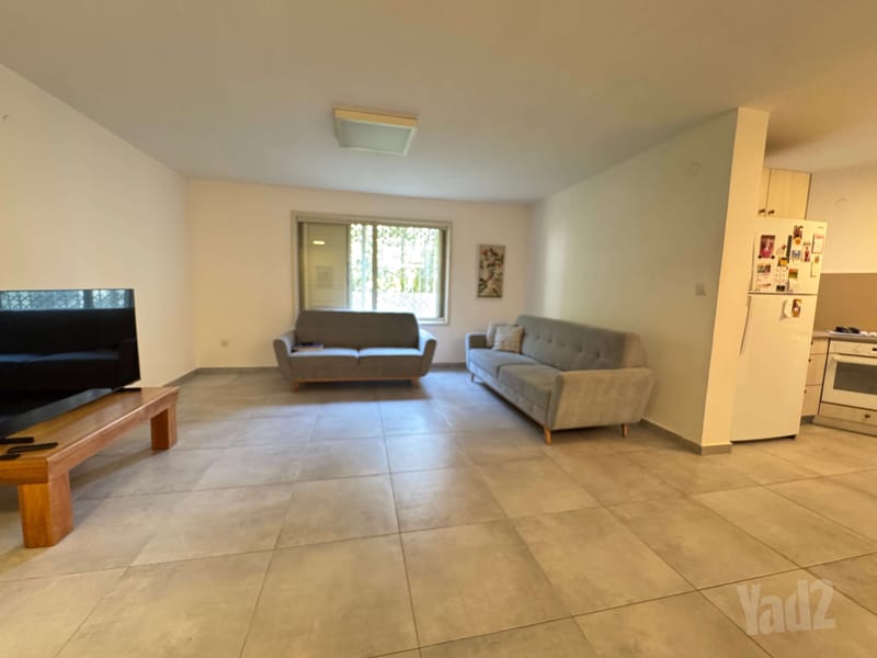 תמונה מיד2 – 4 חדרים • 6,400 ₪, המעגל 14, רימון, קרית אונו (1)