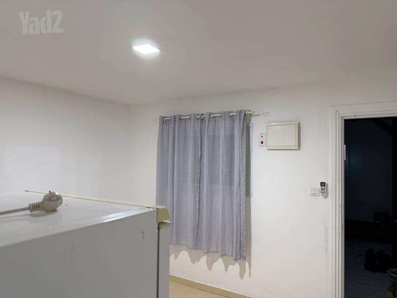 Фото с Yad2 – Полуторка • 3,400 ₪, שמואל דיין 9, Неот-Ганим, Нетания (1)