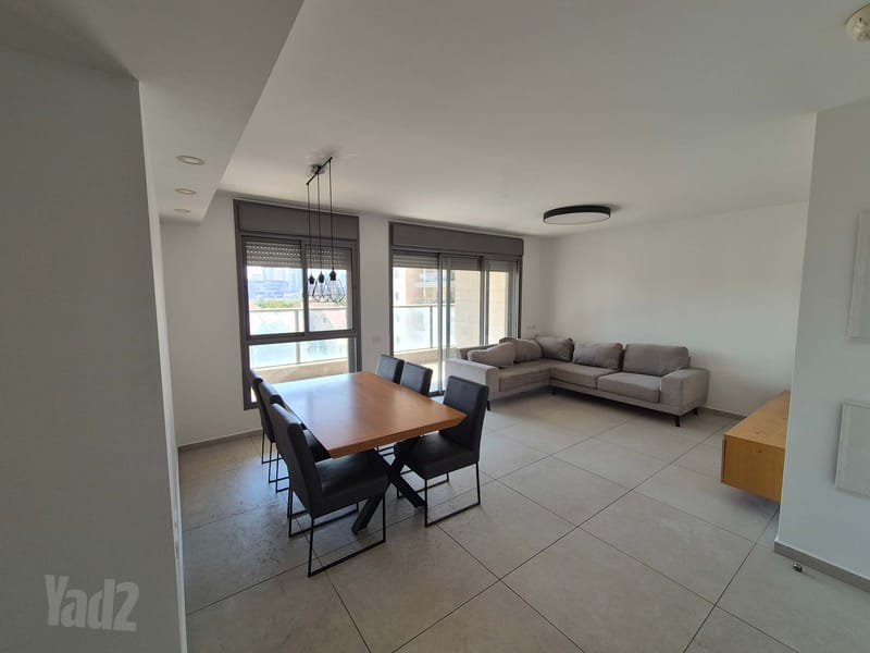 תמונה מיד2 – 4 חדרים • 8,200 ₪, יוני נתניהו 2, רמת הדר, גבעת שמואל (1)