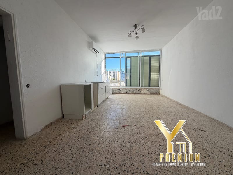 Photo from Yad2 – 4 Rooms • ₪3,300, ברזילי, Kiryat Yam Alef, Kiryat Yam (1)