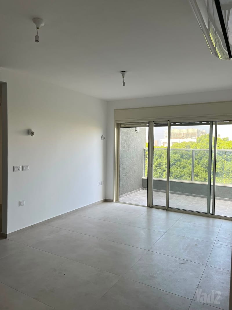 תמונה מיד2 – 4 חדרים • 9,000 ₪, אריה אלטמן 5, יד אליהו, תל אביב (1)