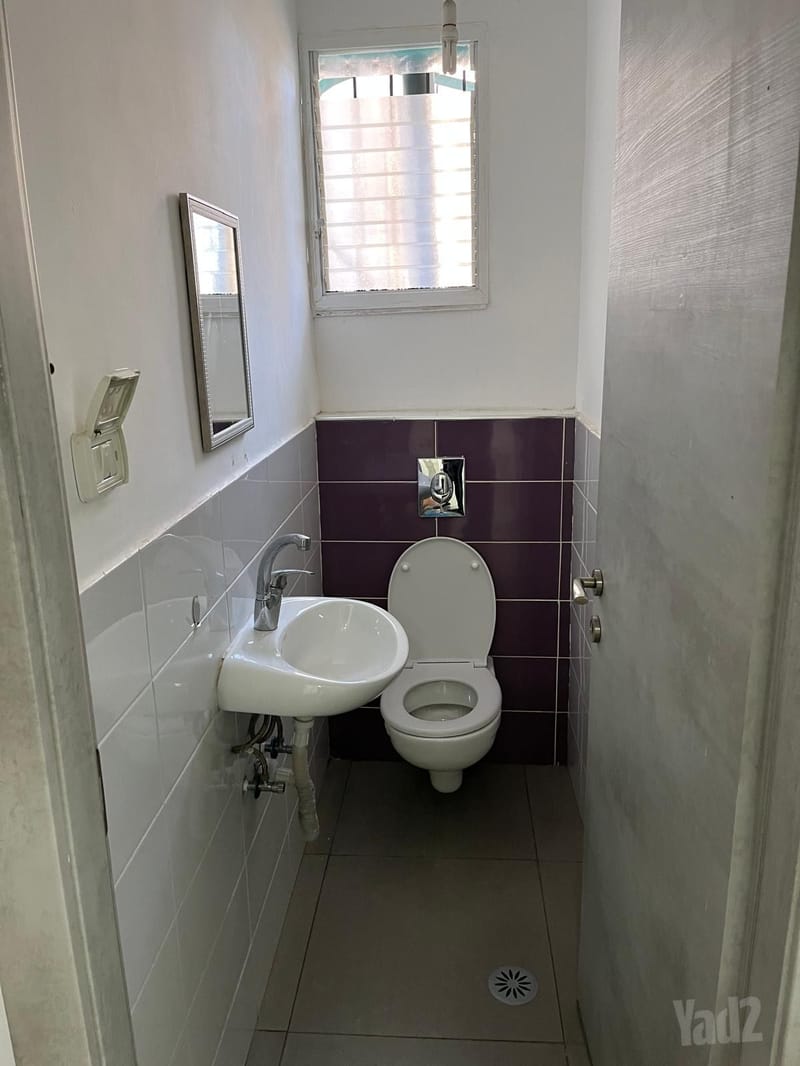 תמונה מיד2 – 4 חדרים • 8,200 ₪, האורים 1, כפר גנים א', פתח תקווה (1)