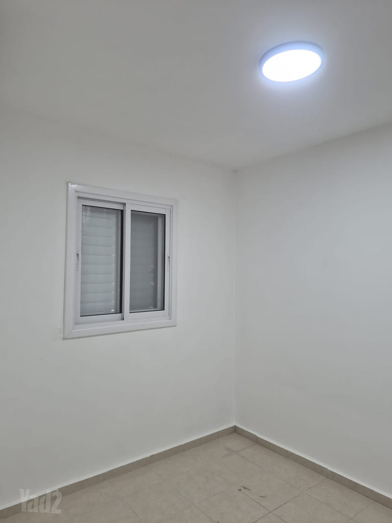 Photo from Yad2 – 3 Rooms • ₪4,900, דוד רמז 14, Shikun Aliya, Kfar Saba (1)