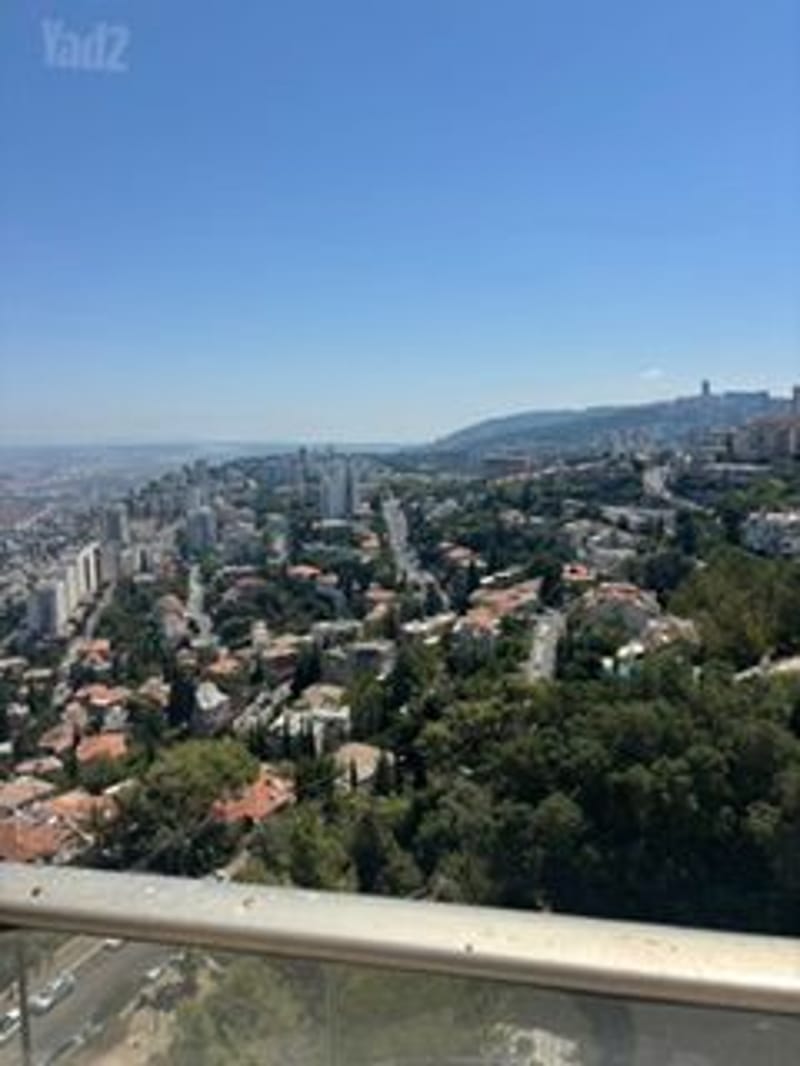 תמונה מיד2 – 5 חדרים • 12,000 ₪, יפה נוף, רמת התשבי, חיפה (1)